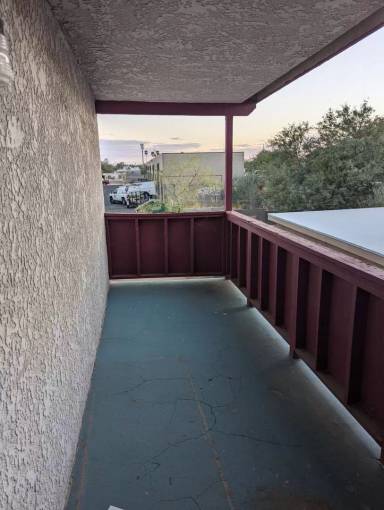 Main picture of 610 E Mohave Rd