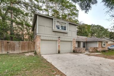 Main picture of 633 Mosswood Dr