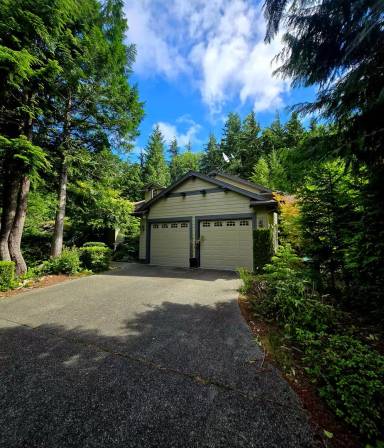 Main picture of 81 Mount Constance Way