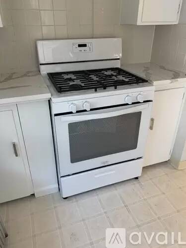 Main picture of 313 Monroe St