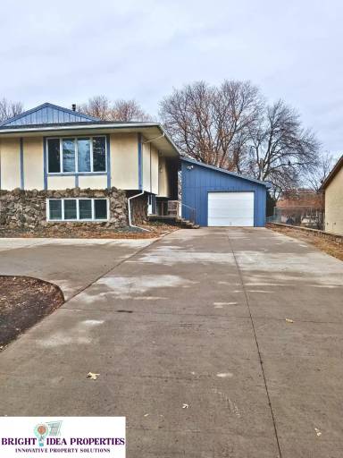 Main picture of 1171 County Road B W