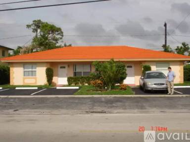 Main picture of 415 SW 15th St