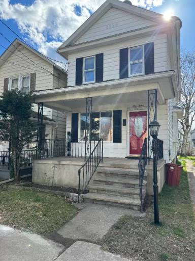 Main picture of 112 Sharpe St