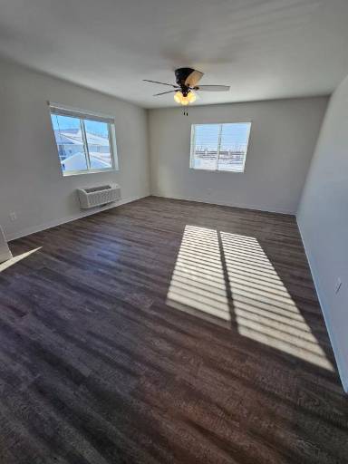 Main picture of 1100 W Marion St