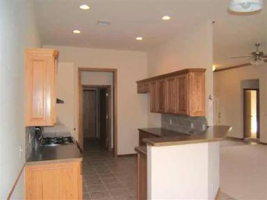 Main picture of 2900 Danielle Ter