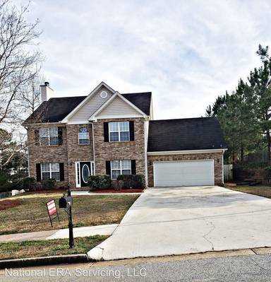 Main picture of 240 Fieldstone Ln