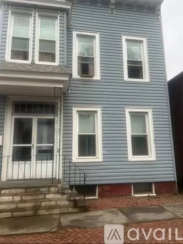 Main picture of 545 5th Ave