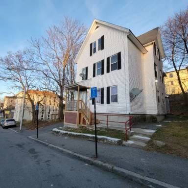 Main picture of 81 Bellevue St