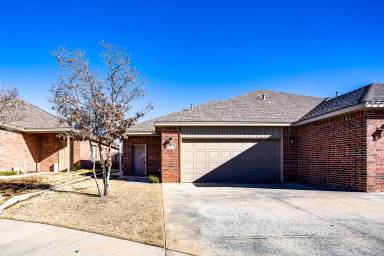 Main picture of 9804 Uvalde Ave