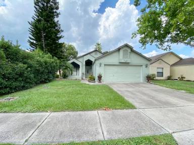 Main picture of 277 Lakebreeze Cir