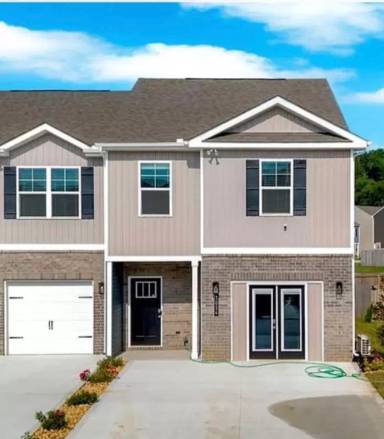 Main picture of 3044 Bogart Ln