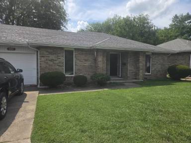 Main picture of 2051 S Kentwood Ave