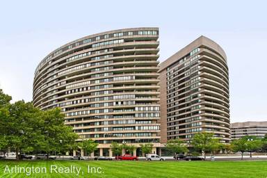 Main picture of Crystal Gateway Condominium