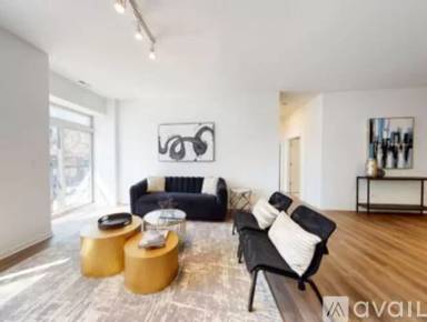 Main picture of 2550 S Wabash Ave