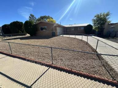 Main picture of 3232 Louraine Cir