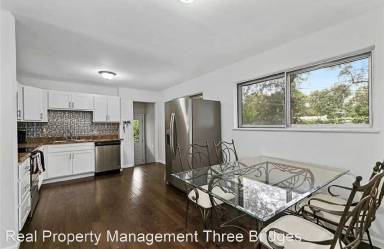 Main picture of 2275 Pheasant Dr