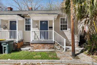 Main picture of 1709 Le Grand St