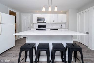 Main picture of 94 14th St
