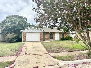 Main picture of 521 Hanover Dr