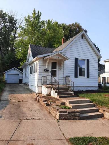 Main picture of 1615 Ferry St