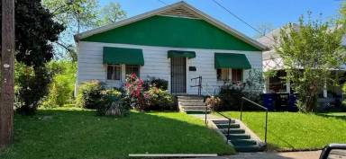 Main picture of 2039 Looney St