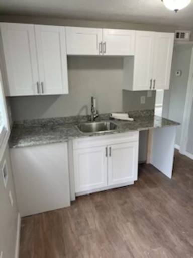 Main picture of 1328 Baker Ave