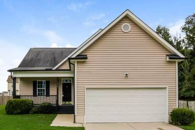 Main picture of 173 Carissa Dr