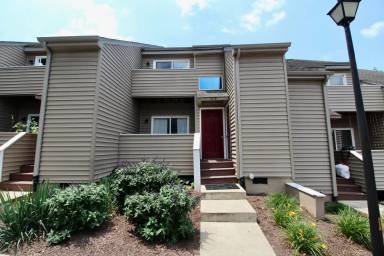 Main picture of 1318 Bradley Dr