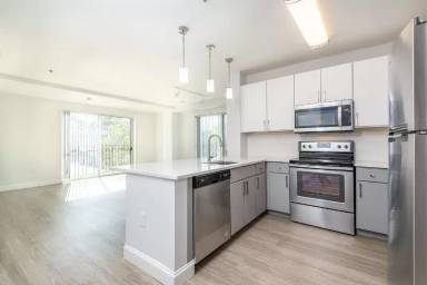 Main picture of Munroe Place Apartments