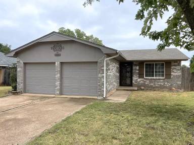 Main picture of 522 S Meadow Ln