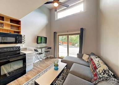 Main picture of 1552 Matterhorn Cir