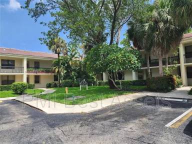 Main picture of 7300 NW 1st St