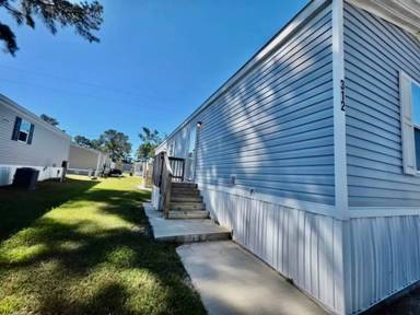 Main picture of 553 Corbin St
