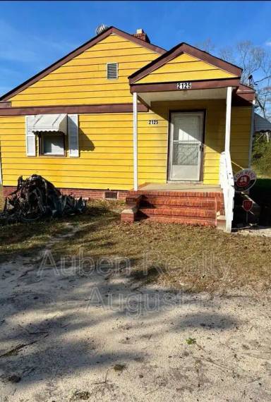 Main picture of 2125 Kennedy Dr