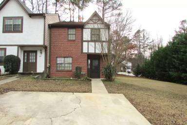 Main picture of 3547 Main Station Dr SW