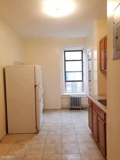 Main picture of 378 Montgomery St