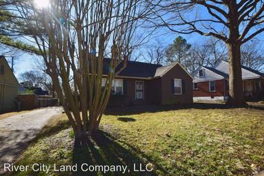 Main picture of 3789 Kenwood Ave
