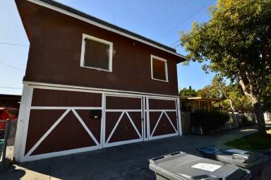 Main picture of 710 Highland St