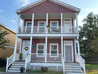Main picture of 2400 Felicity St