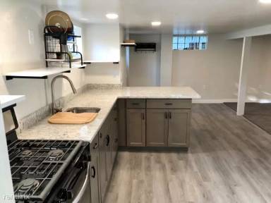 Main picture of 625 N 11th St