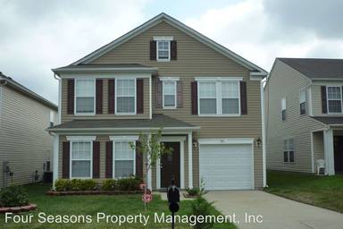 Main picture of 911 Littleton Dr