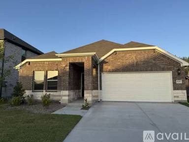Main picture of 919 Elijah Ln