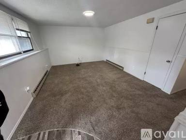 Main picture of 1 Newell Ln