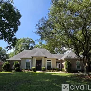 Main picture of 466 Rutherford Dr