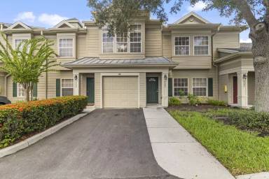 Main picture of 7565 Plantation Cir