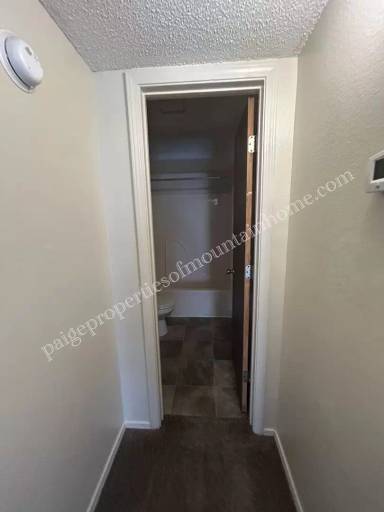 Main picture of 237 Hillcrest Rd