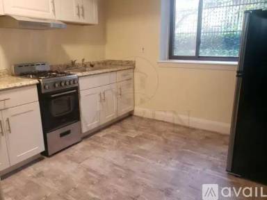 Main picture of 10 Forest St