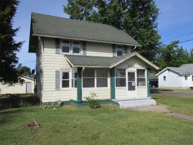 Main picture of 3160 N 16th St