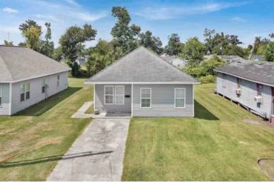 Main picture of 2109 Elder St