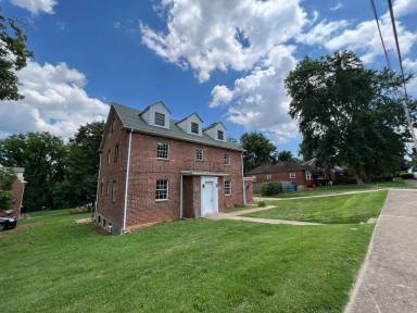 Main picture of 3751 Sunrise Ave NW